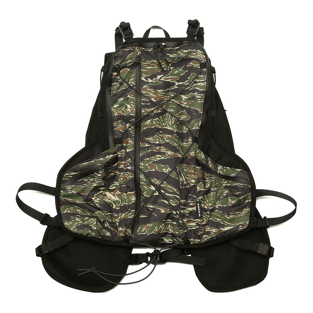 MOUNTAIN MARTIAL ARTS  [ 100公里越野跑賽 ] 迷彩除臭快乾越野跑包 7.5L  / 8L  S/M  日本製