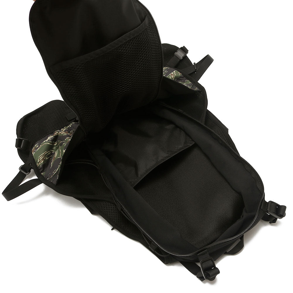 MOUNTAIN MARTIAL ARTS  [ 100公里越野跑賽 ] 迷彩除臭快乾越野跑包 7.5L  / 8L  S/M  日本製
