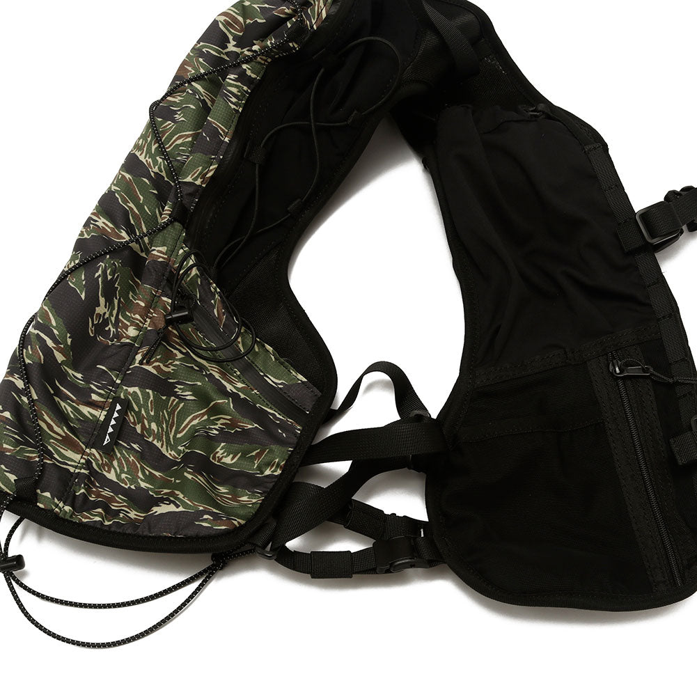 MOUNTAIN MARTIAL ARTS  [ 100公里越野跑賽 ] 迷彩除臭快乾越野跑包 7.5L  / 8L  S/M  日本製