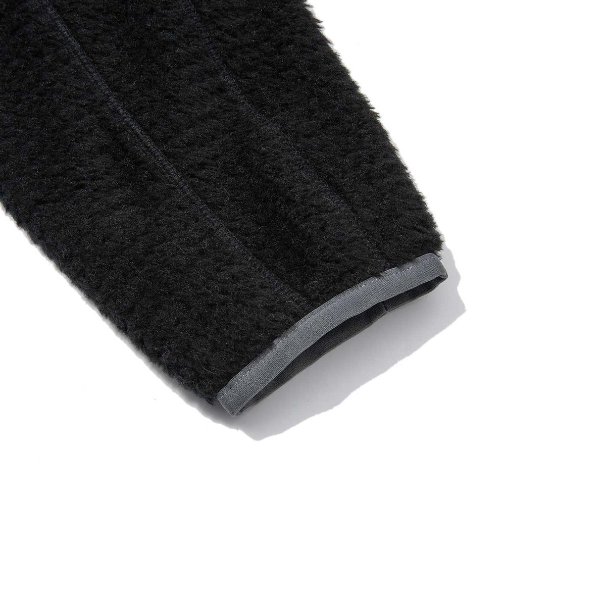 ZEROGRAM Polartec® ALPHA 120 開襟保暖長袖中層衣  男女同版 黑