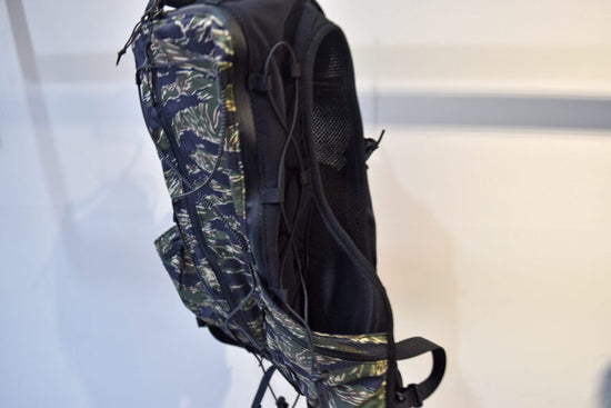 MOUNTAIN MARTIAL ARTS  [ 100公里越野跑賽 ] 迷彩除臭快乾越野跑包 7.5L  / 8L  S/M  日本製