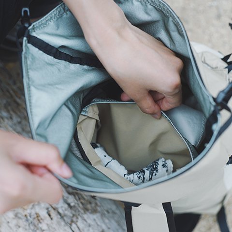 Okara ai nitta Litet 輕量防水攻頂包/單日包 12-13L 260g 深咖