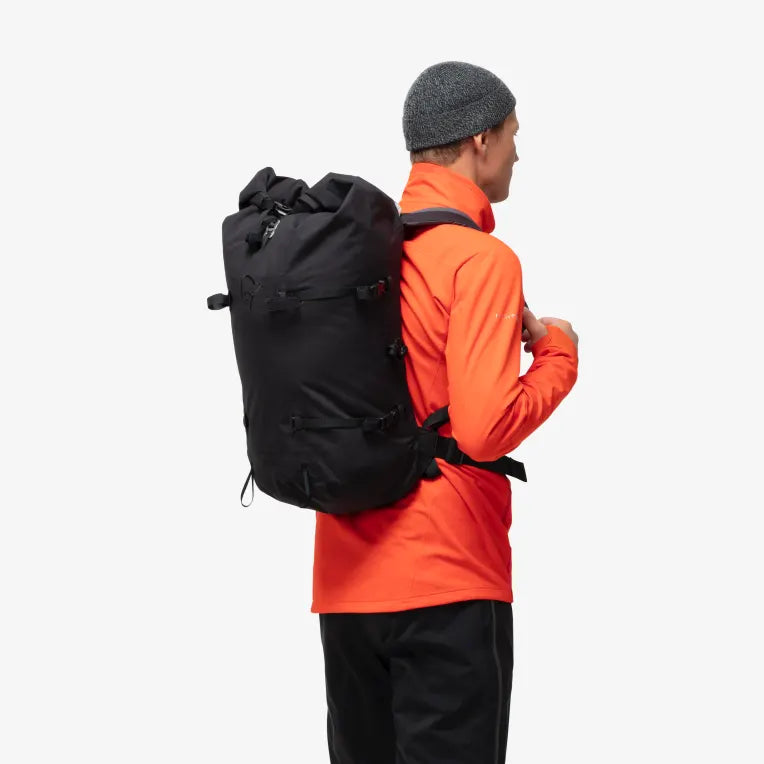 Norrona trollveggen dri 耐磨防水登山包 [ 可雪攀 ]  40L