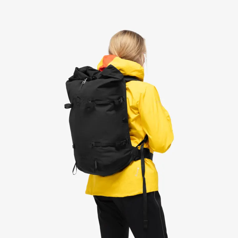 Norrona trollveggen dri 耐磨防水登山包 [ 可雪攀 ]  40L