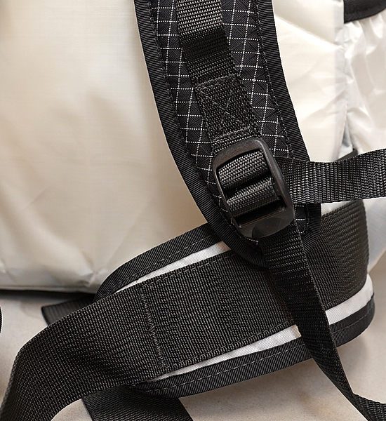 Hyperlite Mountain Gear Dyneema® 單日包 = 17 L 2色