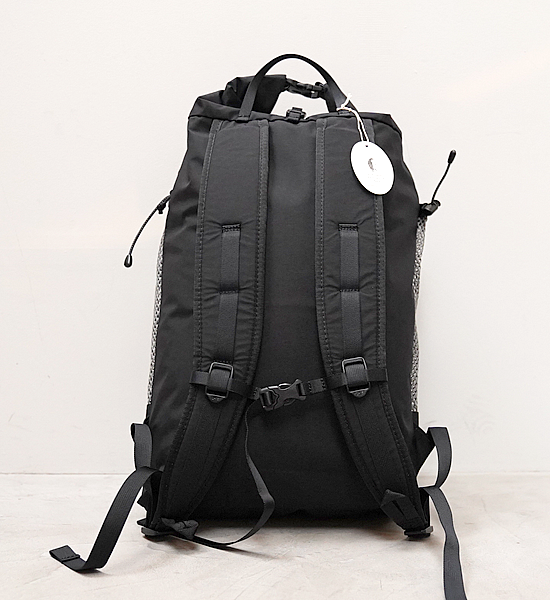 Okara ai nitta Litet 輕量防水攻頂包/單日包 12-13L 260g 黑 日本製