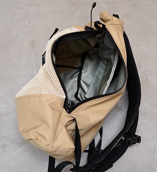 Okara ai nitta Litet 輕量防水攻頂包/單日包 12-13L 260g 米白 日本製 ●現貨