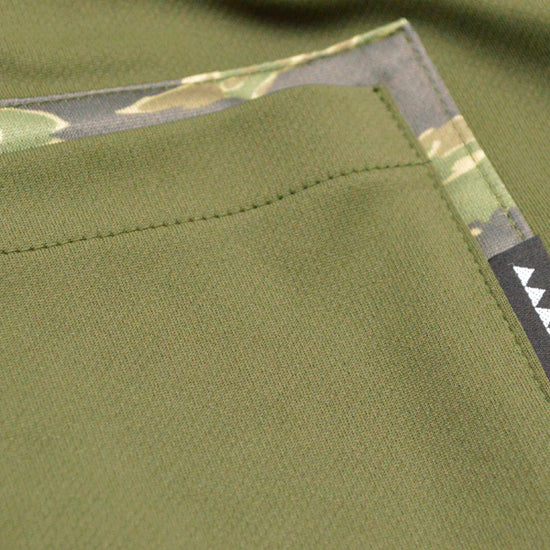 MOUNTAIN MARTIAL ARTS  Dot Air ® 從城鎮到山區 Multi Activity Tops 排汗長袖  日本製