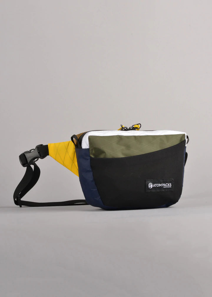 ATOM PACKS Roo 1.5L / 2.5L 胸前包 英格蘭製