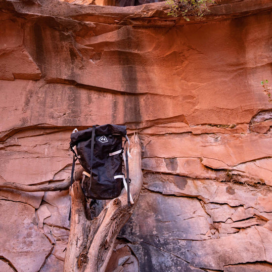 Hyperlite Mountain Gear Dyneema® 2400 PORTER 多機能運動包 = 40 L 