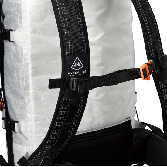 Hyperlite Mountain Gear Dyneema® 4400 PORTER 多機能運動包 = 70 L 