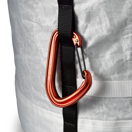 Hyperlite Mountain Gear Dyneema® 4400 PORTER 多機能運動包 = 70 L 