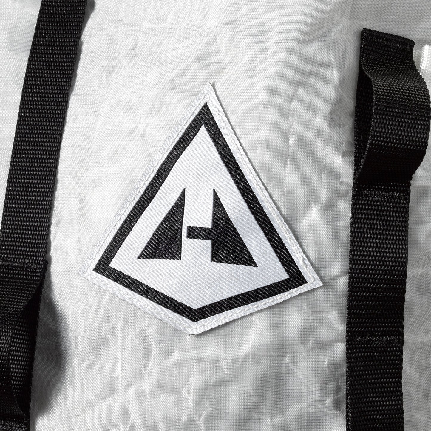Hyperlite Mountain Gear Dyneema® 4400 PORTER 多機能運動包 = 70 L 
