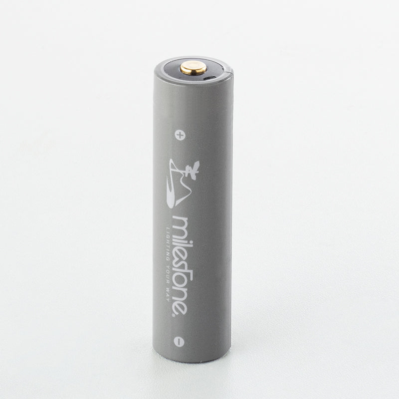 milestone 極致輕量化行動電源  3400mAh  50g