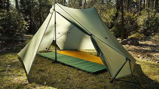 Tarptent StratoSpire 1.5P [ 速架設備 ] 2 人または犬 + 1 人まで充電可能