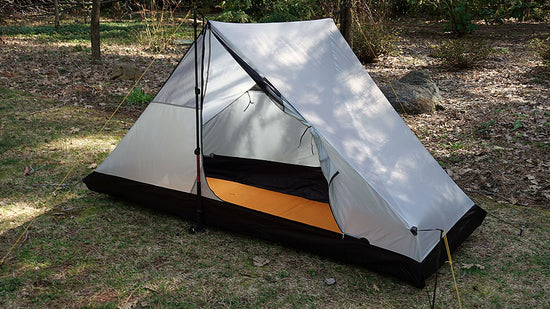 Tarptent StratoSpire 1.5P [ 速架設備 ] 2 人または犬 + 1 人まで充電可能