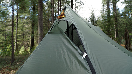 Tarptent StratoSpire 1.5P [ 速架設備 ] 2 人または犬 + 1 人まで充電可能